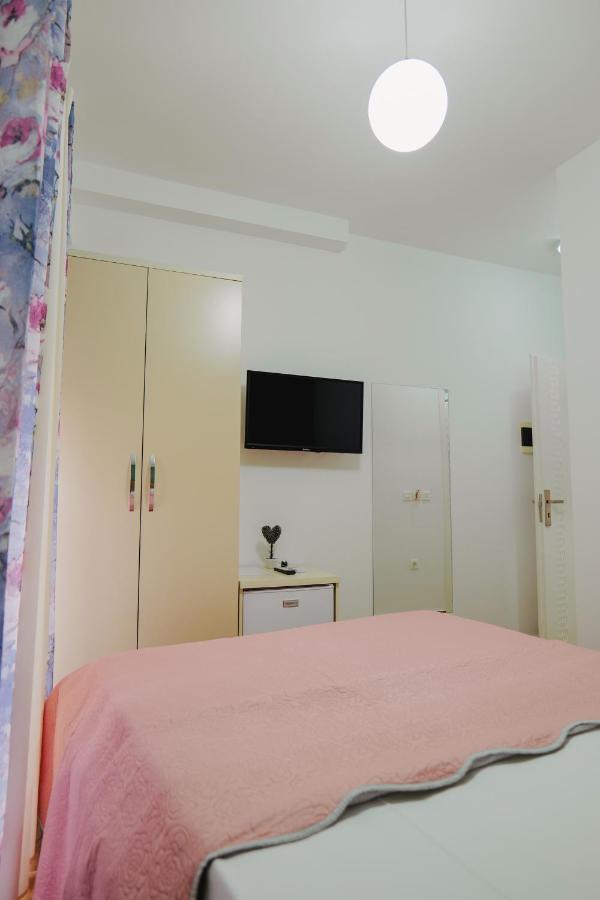 Eden Suites & Apartments Saranda Dış mekan fotoğraf