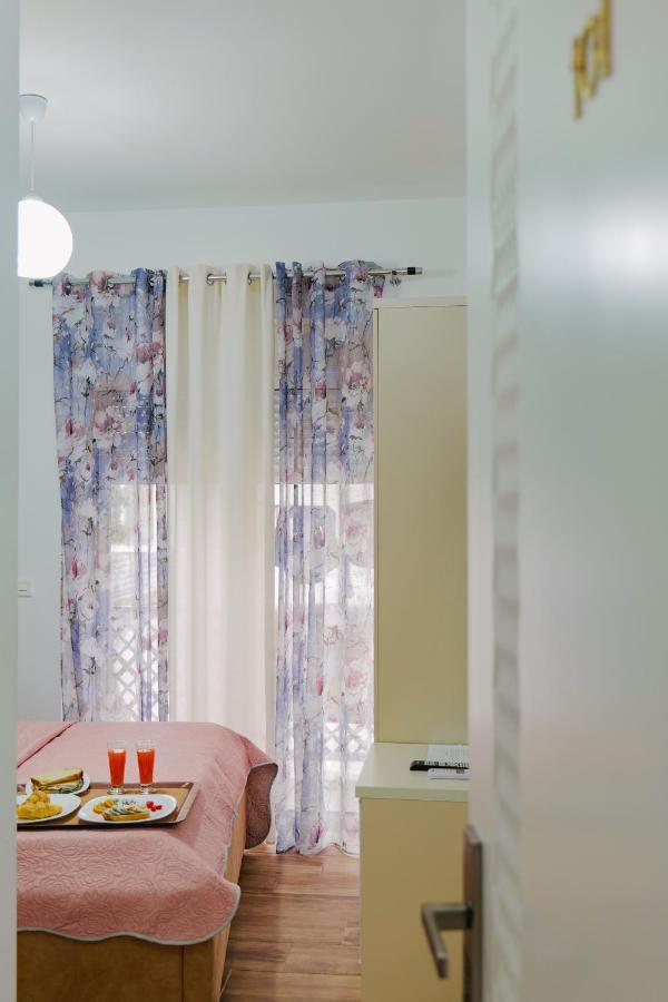 Eden Suites & Apartments Saranda Dış mekan fotoğraf